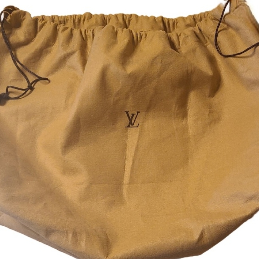 Large LV dust bag